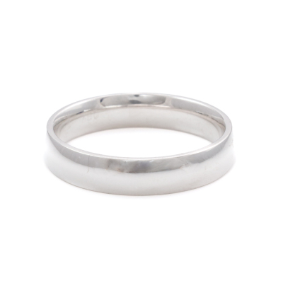18ct Gold Wedding Band 5.5g