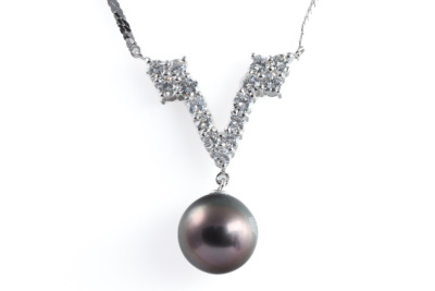 10.9mm Tahitian & 1.36ct Diamond Pendant