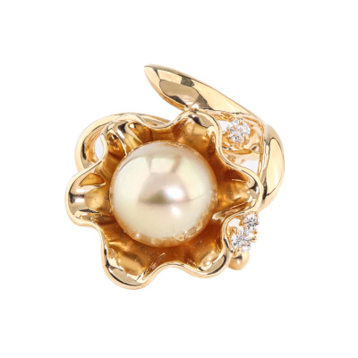 10.6mm Golden South Sea Pearl & Diamond Ring
