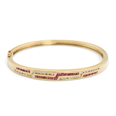 0.60ct Ruby and Diamond Bangle