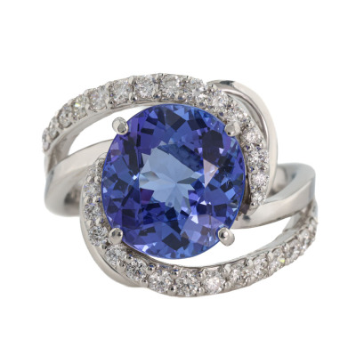 4.24ct Tanzanite and Diamond Ring
