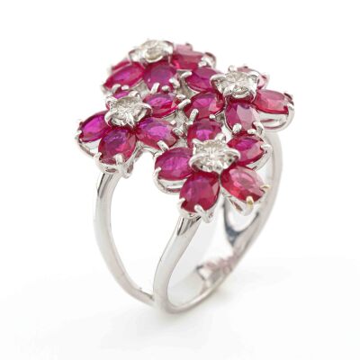 5.57ct Ruby and Diamond Ring