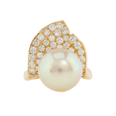12.0mm South Sea Pearl and Diamond Ring