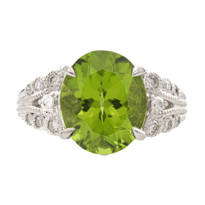 4.52ct Peridot and Diamond Ring