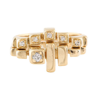 Pair of Matched Diamond Ring 18ct Gold 8.7g