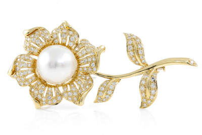 13.6mm Pearl and 1.67ct Diamond Flower Brooch