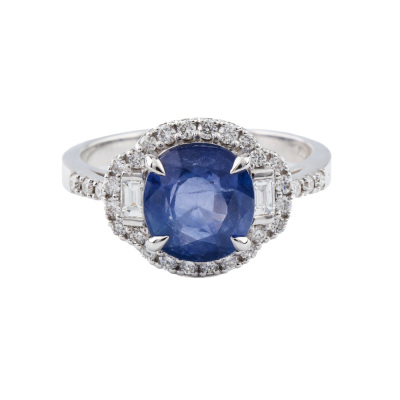 2.82ct Blue Sapphire and Diamond ring GIA