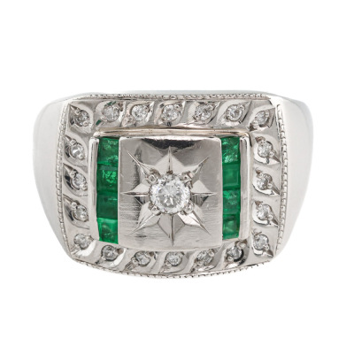 0.45ct Emerald & Diamond Mens Ring 17.1g