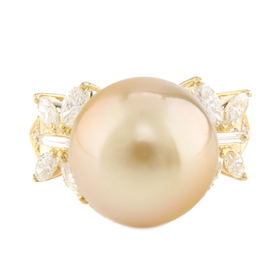 13.1mm South Sea Pearl and Diamond Ring