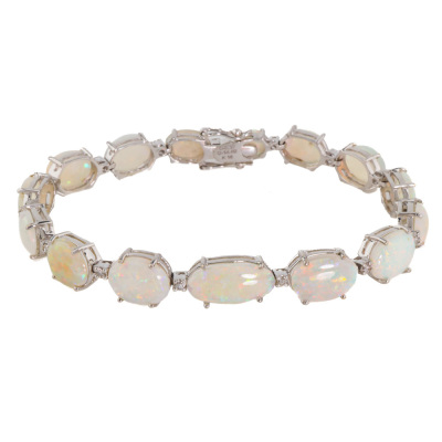 14.62ct Opal and 0.37ct Diamond Bracelet