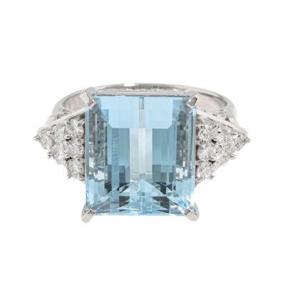 7.47ct Aquamarine and Diamond Ring