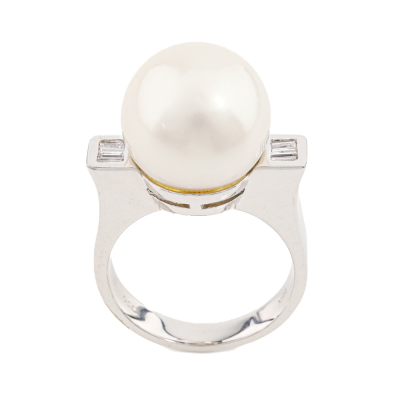 13.5mm South Sea Pearl and Diamond Ring