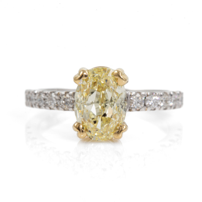 2.22ct Fancy Light Yellow Diamond GIA