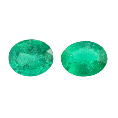 Pair of Loose 4.38ct Emeralds GSL & GIA