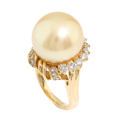 15.9mm Golden South Sea Pearl & Diamond Ring