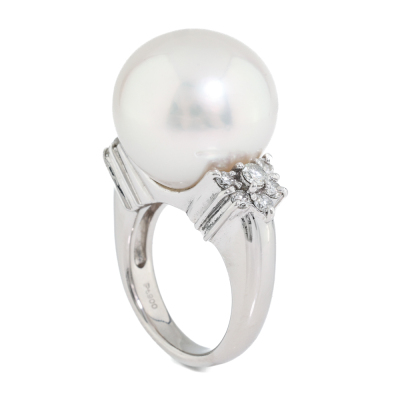 17.4mm South Sea Pearl & Diamond Ring