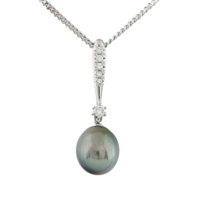 10.7mm Tahitian Pearl & Diamond Pendant