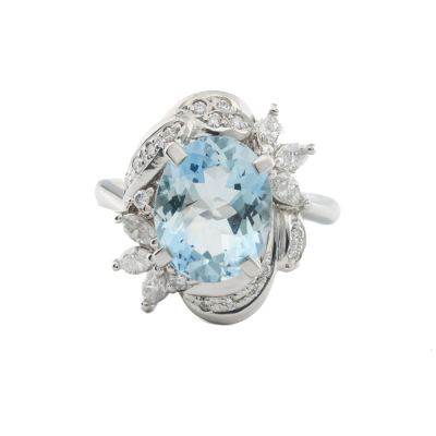 3.34ct Aquamarine & 0.30ct Diamond Ring