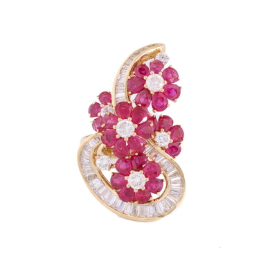 7.58ct Ruby & Diamond Ring 18 Gold