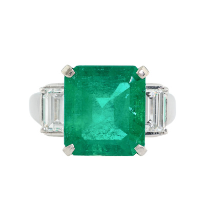 4.38ct Emerald & Diamond Ring