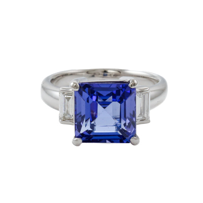 4.36ct Tanzanite & Diamond Ring