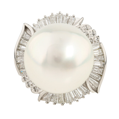 15.8mm South Sea Pearl & 1.38ct Diamond Ring