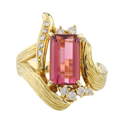3.21ct Pink Tourmaline & Diamond 18ct Gold Ring