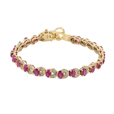 7.24ct Ruby & Diamond 18ct Gold Bracelet*