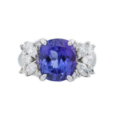 5.66ct Tanzanite & Diamond Ring