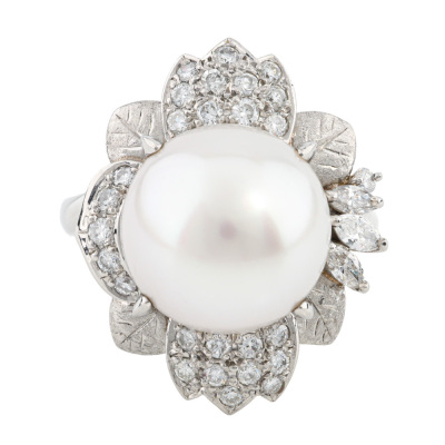 14mm South Sea Pearl & Diamond Ring