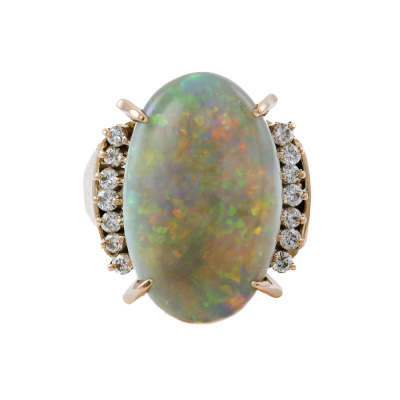 6.15ct Opal & Diamonds 18ct Gold Ring