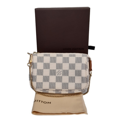 Louis Vuitton Mini Pochette Accessoir