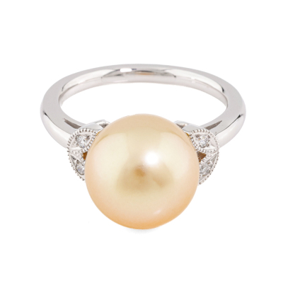 11.5mm South Sea Pearl & Diamond Ring