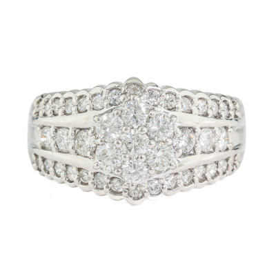 1.03ct Diamond Dress Ring