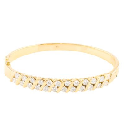 2.88ct Diamond Bangle 18ct Gold 25.7g