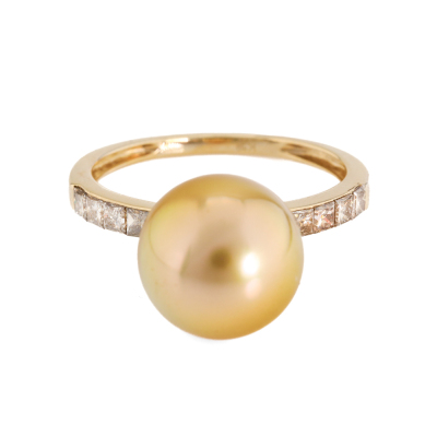 11.2mm Golden South Sea Pearl & Diamond Ring