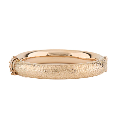 Leaf Pattern Hallow Bangle 9ct 22.6g