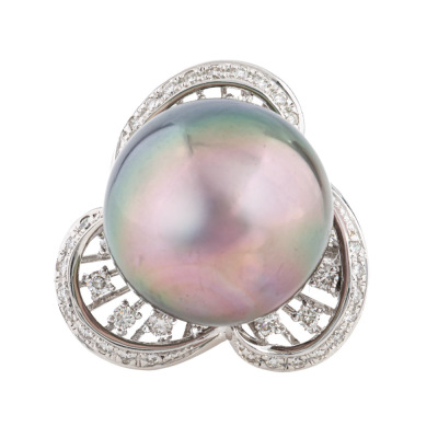 16.3mm Tahitian Pearl & Diamond Ring