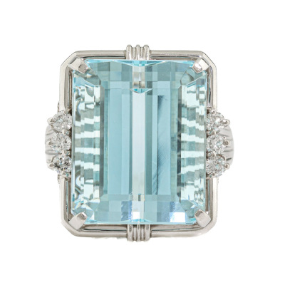 17.47ct Aquamarine & Diamond Ring