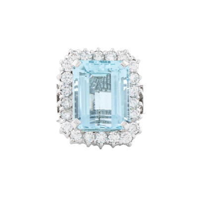 10.00ct Aquamarine & Diamond Gold Ring