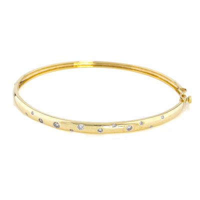 9ct Yellow Gold Diamond Bangle 9.5g