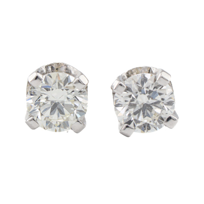 0.41ct Diamond Studs 18ct white gold*