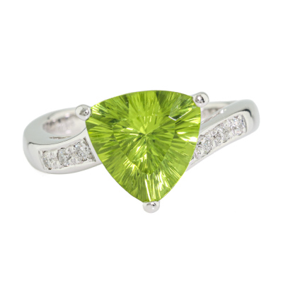 2.15ct Peridot & Diamond Ring 18ct White Gold