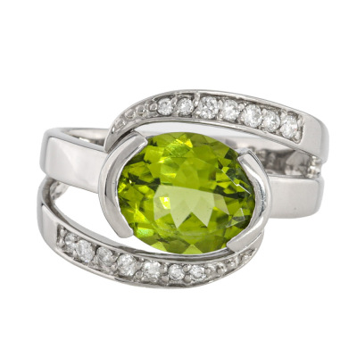 2.36ct Peridot & Diamond Ring Platinum