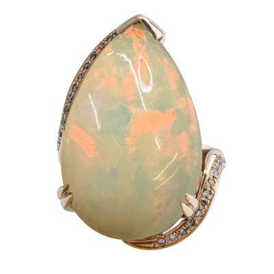 25.00ct Opal & Diamond Ring