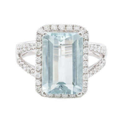 4.3ct Aquamarine & Diamond Ring