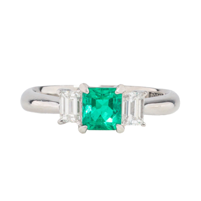 0.56ct Emerald & Diamond Ring