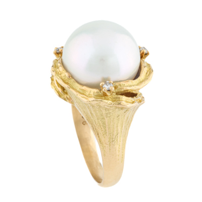 13.1mm South Sea Pearl & Diamond Ring