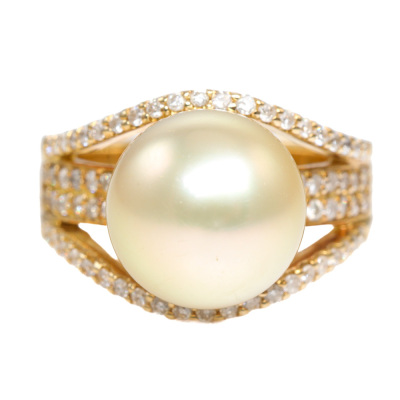 10.8mm South Sea Pearl & Diamond Ring