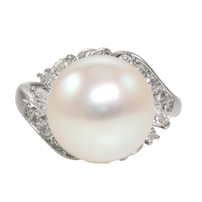 12.1mm Pearl & Diamond Ring